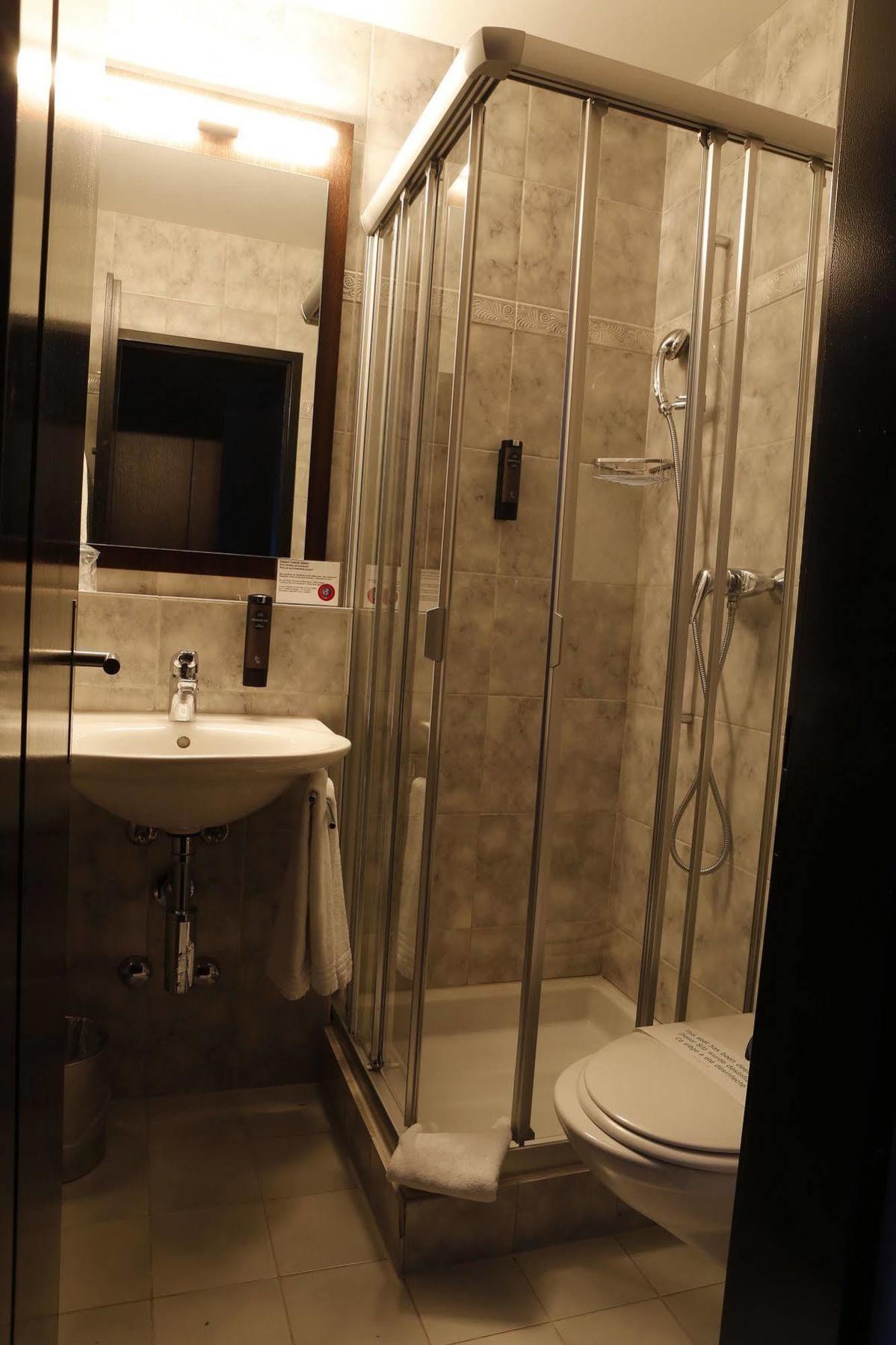 Boutique Hotel Weisses Kreuz - Adult Only Hotel Λουκέρνη Εξωτερικό φωτογραφία